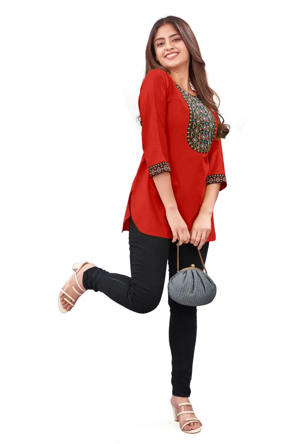 Red_Straight_Patterned_Kurti_for_Women