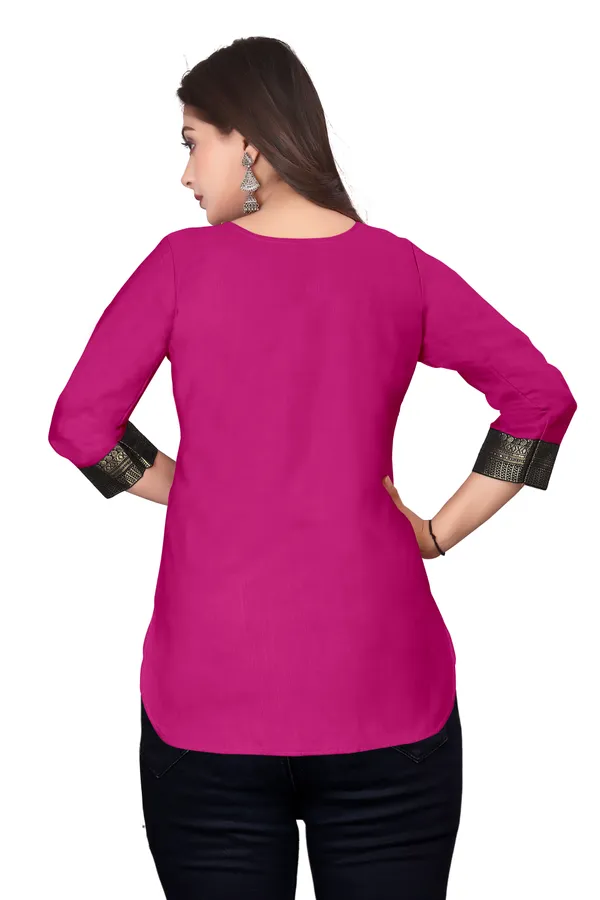 Magenta_Embellished_Regular_Fit_Kurti_for_Women