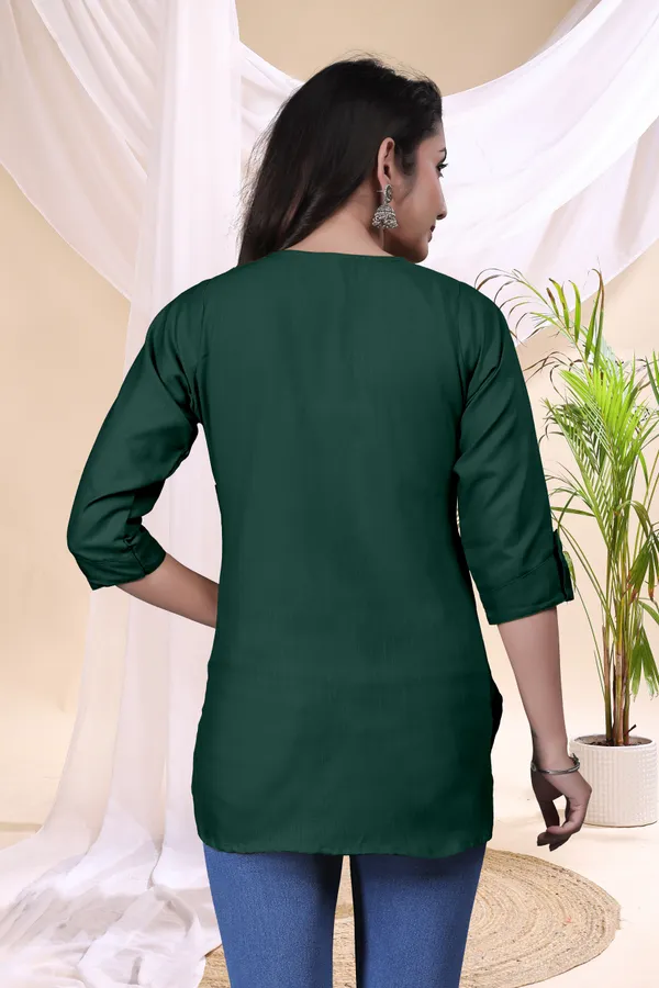 Green_Embroidered_3/4_Sleeve_Kurti_for_Women