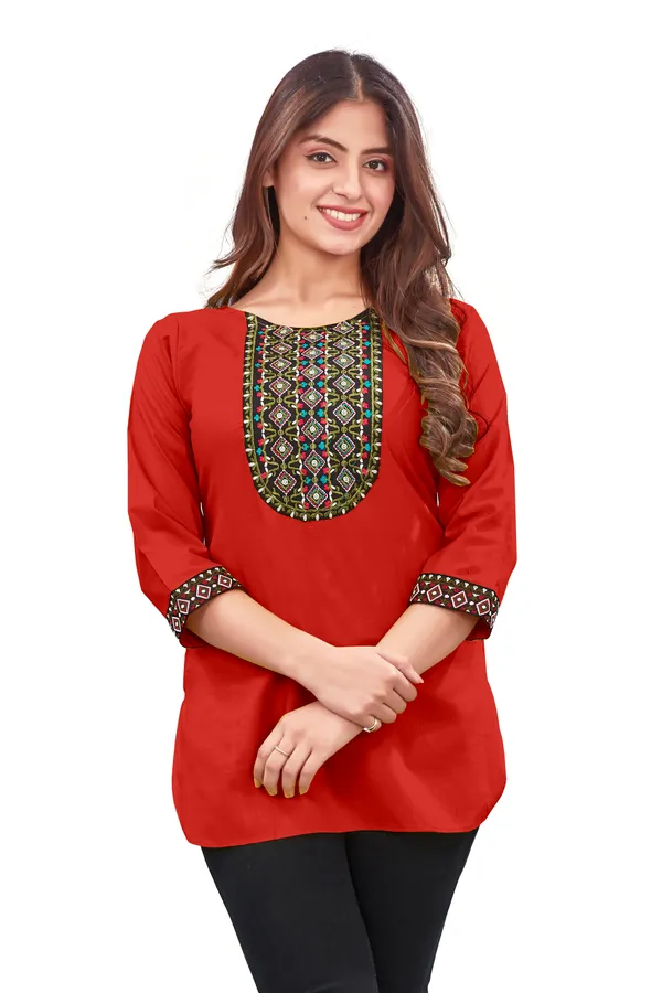Red_Straight_Patterned_Kurti_for_Women