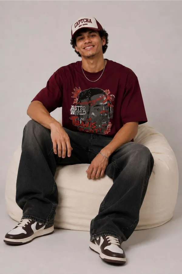 TRAVIS_SCOTT_OVERSIZED_TSHIRT