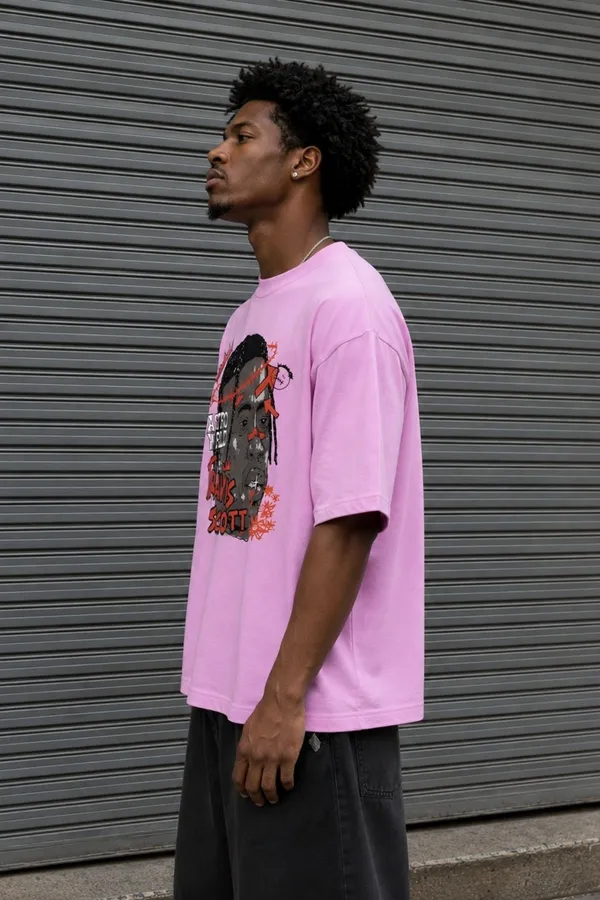 TRAVIS_SCOTT_OVERSIZED_TSHIRT