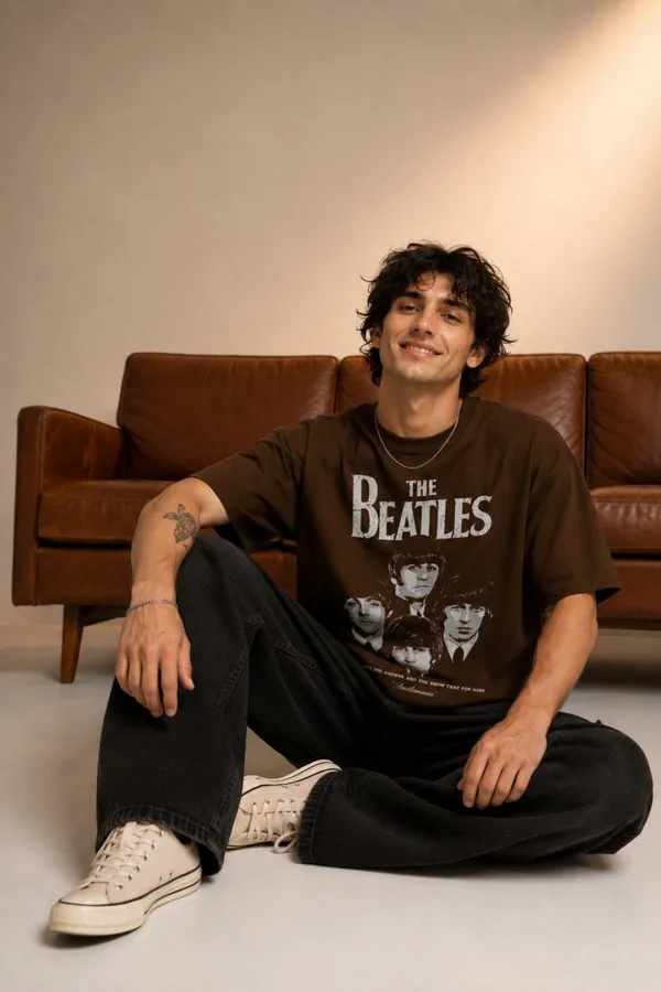 BEATLES_BLACK_AND_WHITE_OVERSIZED_TSHIRT