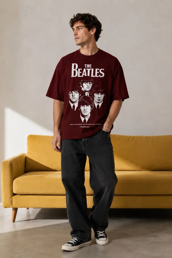 BEATLES_BLACK_AND_WHITE_OVERSIZED_TSHIRT