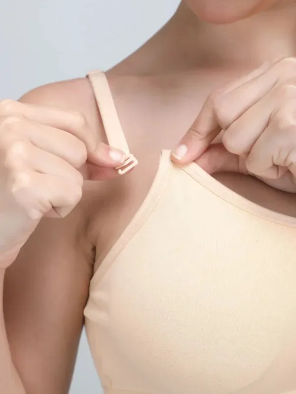 Medium_Impact_Padded_Kuki_Sports_Bra_Thin_Strap_In_Skin_Colour