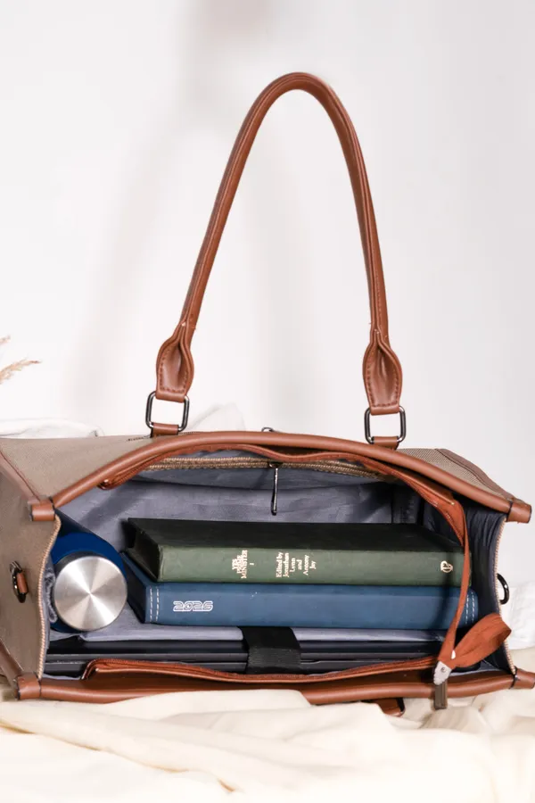 Large_Jute_Tote_Bag_For_Women_With_3_Compartments_14_Laptop_Space_Default_Title