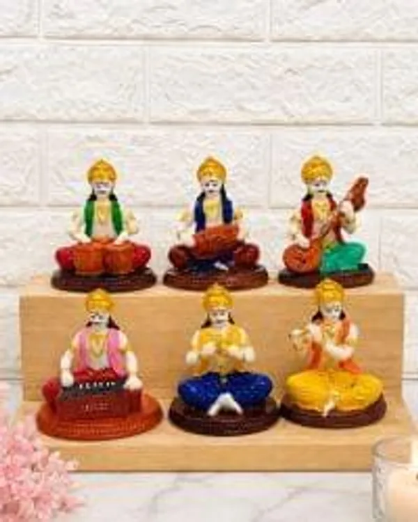 Bhajan_Mandali_Musician_Set_Temple_Decoration_Mandir_Decor_Laddu_Gopal_Accessories_Krishna_Jhanki_Decoration_Religious_Showpiece_Hindu_Temple_Decor_Bhajan_Kirtan_Set_Musical_Figurines_Home_Mandir_Decoration_Pooja_Room_Decor_Krishna_Accessories_Decorative_Idol_Set_Spiritual_Home_Decor_Devotional_Showpiece_Handmade_Bhajan_Mandali_Indian_Traditional_Decor_Festival_Decoration_Janmashtami_Decoration