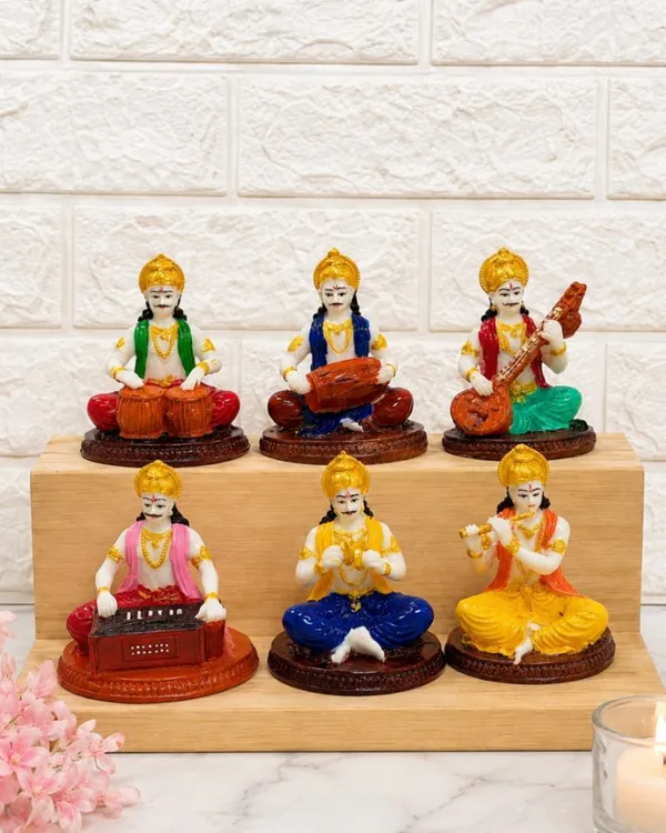 Bhajan_Mandali_Musician_Set_Temple_Decoration_Mandir_Decor_Laddu_Gopal_Accessories_Krishna_Jhanki_Decoration_Religious_Showpiece_Hindu_Temple_Decor_Bhajan_Kirtan_Set_Musical_Figurines_Home_Mandir_Decoration_Pooja_Room_Decor_Krishna_Accessories_Decorative_Idol_Set_Spiritual_Home_Decor_Devotional_Showpiece_Handmade_Bhajan_Mandali_Indian_Traditional_Decor_Festival_Decoration_Janmashtami_Decoration