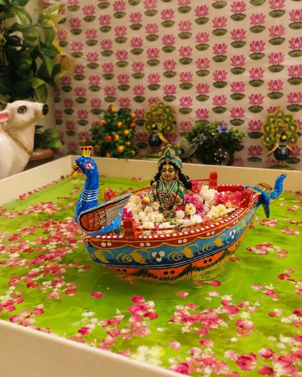 Boat_Laddu_Gopal_Boat_Wooden_Boat_Jhula_Thakur_Ji_Boat_Jhulan_Boat_Krishna_Jhula_Boat_Decorative_Boat_For_Mandir_Handmade_Wooden_Boat_Janmashtami_Jhula_Laddu_Gopal_Jhulan_Boat_Pooja_Decoration_Boat_Temple_Decor_Boat_Small_Wooden_Boat_For_God_Traditional_Jhula_Boat_Handcrafted_Boat_Decor_Krishna_Boat_Jhula_Mini_Boat_For_Laddu_Gopal_Festival_Decoration_Boat_Mandir_Boat_Decoration_Designer_Jhula_Boat_8_3_5