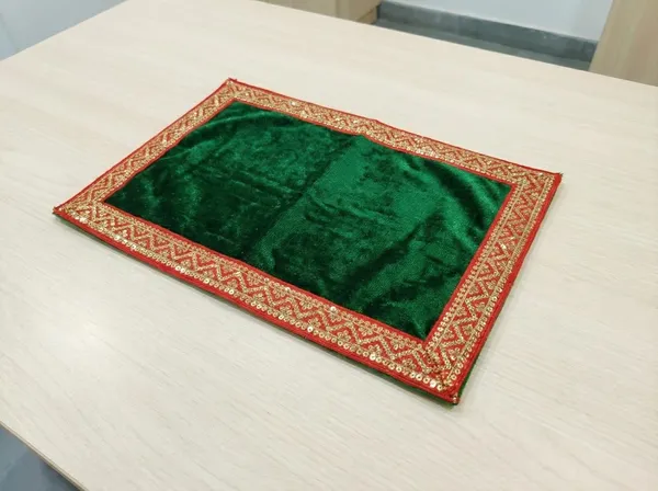 Velvet_Pooja_Aasan