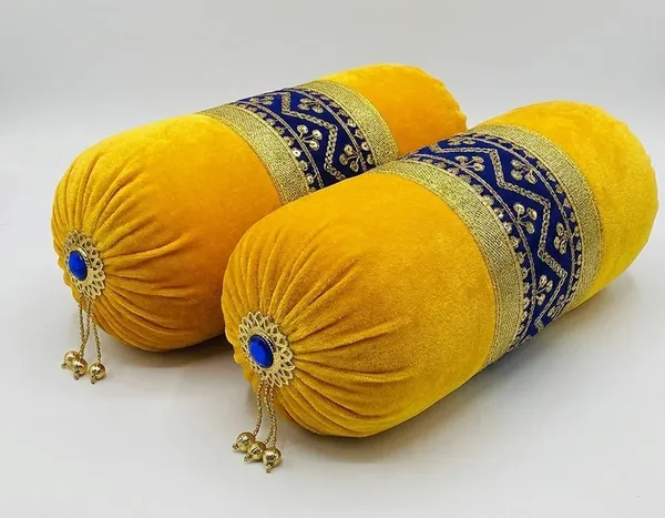 Velvet_Round_Cushion_For_Temple_Idol