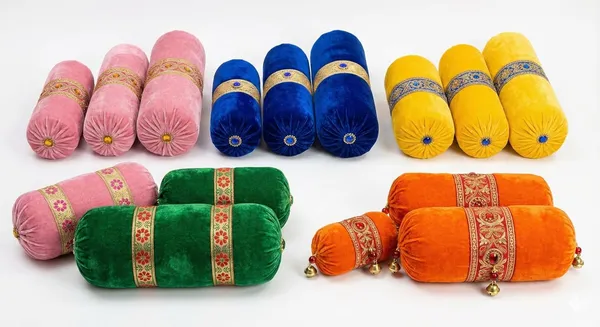 Velvet_Temple_Cushion_For_Deity_Idol
