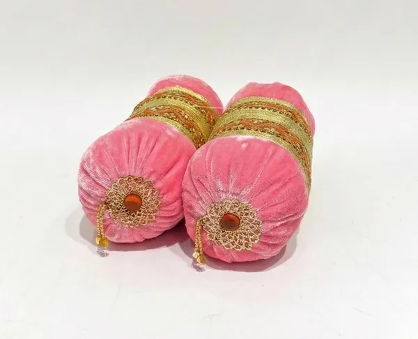 Velvet_Temple_Cushion_For_Deity_Idol