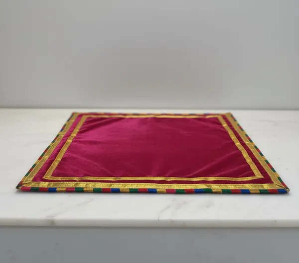 Velvet_Pooja_Aasan_For_Temple_Idols