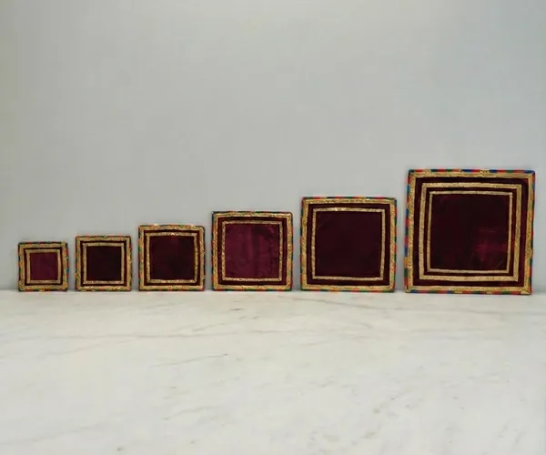 Velvet_Pooja_Aasan_For_Temple_Idols