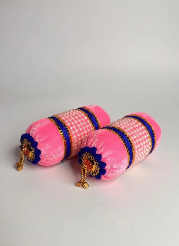 Velvet_Decorative_Pillow_For_Deity_Idol