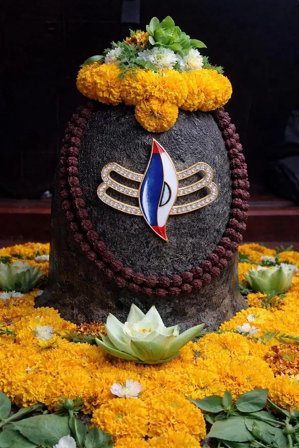 Decorative_Tilak_For_Religious_Worship