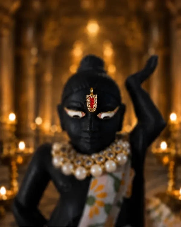 Tilak_For_Deity_Idol