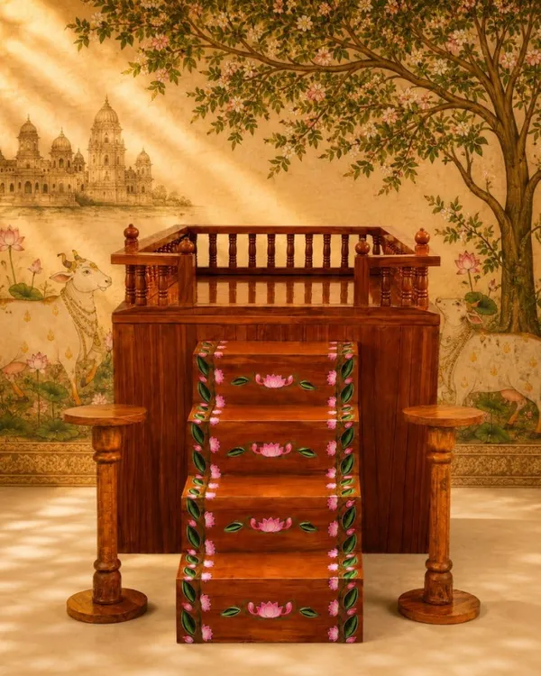 Wooden_Laddu_Gopal_Temple