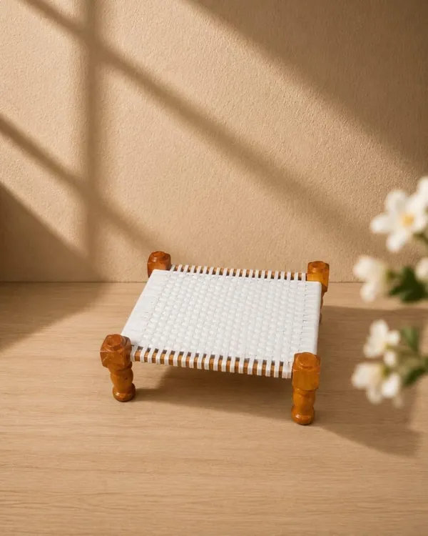 Wooden_Temple_Bed_For_Idol