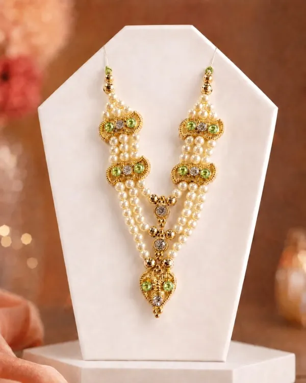 Pearl_Garland_For_Krishna_Idol