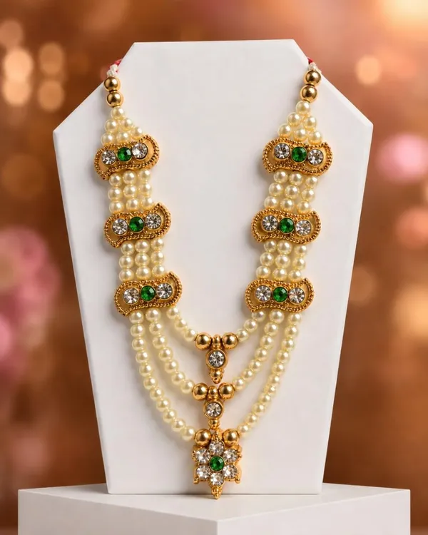 Pearl_Garland_For_Krishna_Idol
