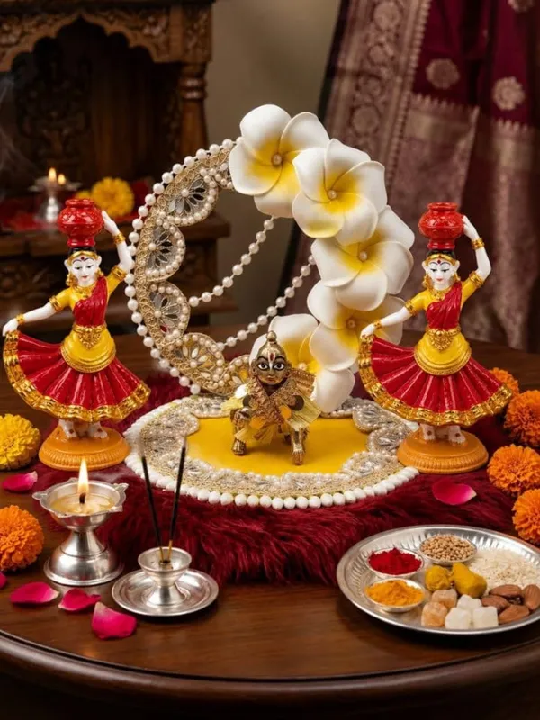 Krishna_Gopi_Figurine_Pair