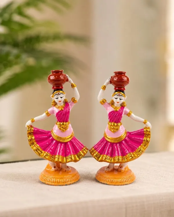 Krishna_Gopi_Figurine_Pair