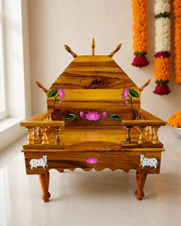 Wooden_Temple_Throne_For_Deity