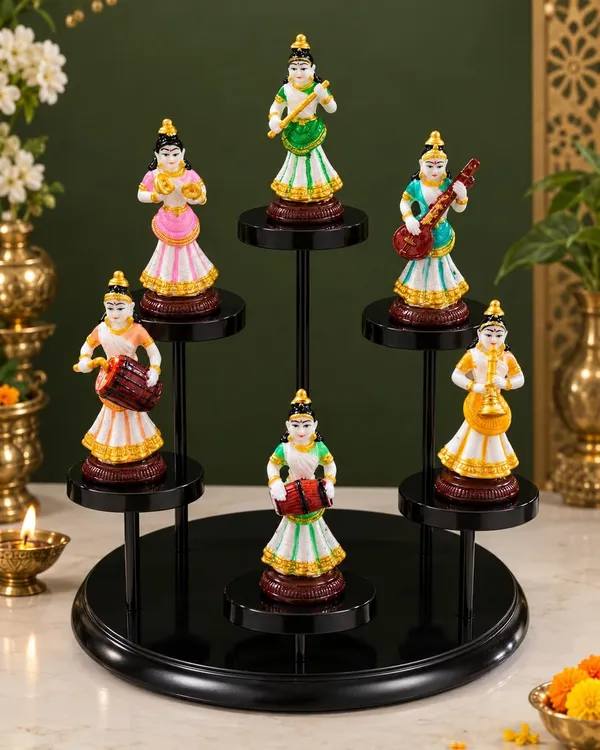 Laddu_Gopal_Figurine_Set_With_Musical_Instruments