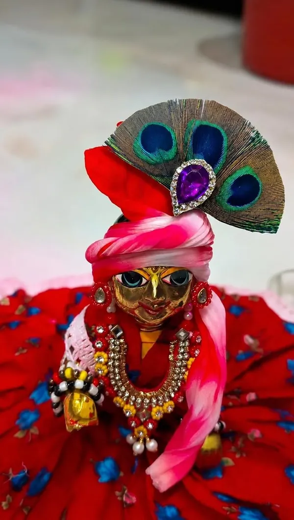 Krishna_Mukut_Kilangi_Peacock_Decoration