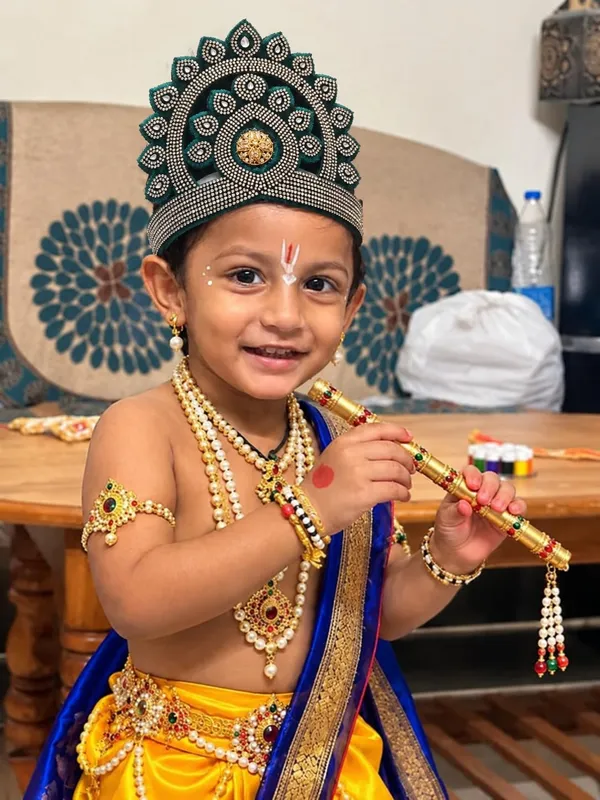 Krishna_Crown_Costume_Accessory