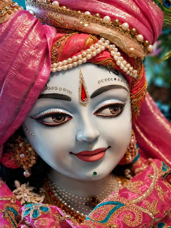 Manikya_Jyot_Tilak_Lal_Tilak_For_Laddu_Gopal_Shreenath_Ji_Tilak_Krishna_Tilak_Premium_Idol_Tilak_Gold_Finish_Tilak_24mm