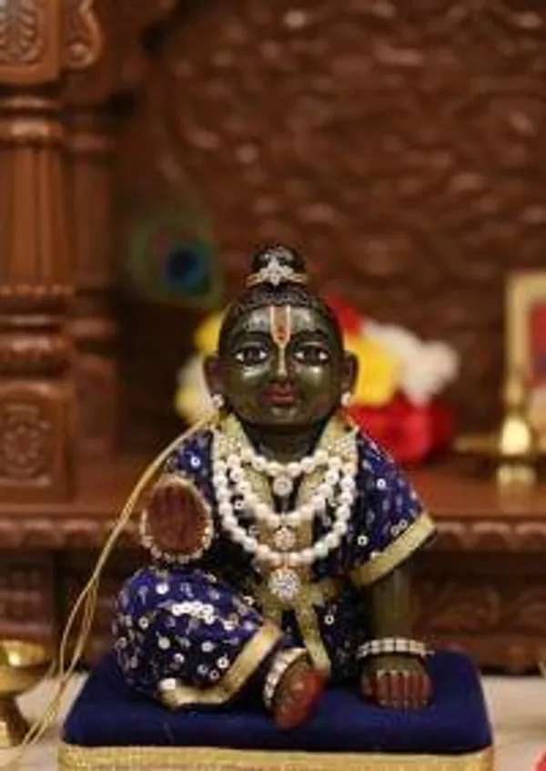 Three_Layer_Ad_Pearl_Necklace_Premium_Ad_Stone_White_Moti_Mala_Laddu_Gopal_Shringar_Laddu_Gopal_Accessories_Ad_Pearl_Mala_For_God_Idol_White_Moti_Mala_Krishna_Ji_Laddu_Gopal_Shringar_Jewellery_Temple_Pearl_Necklace_For_Deity_Bal_Gopal_Pearl_Mala_3