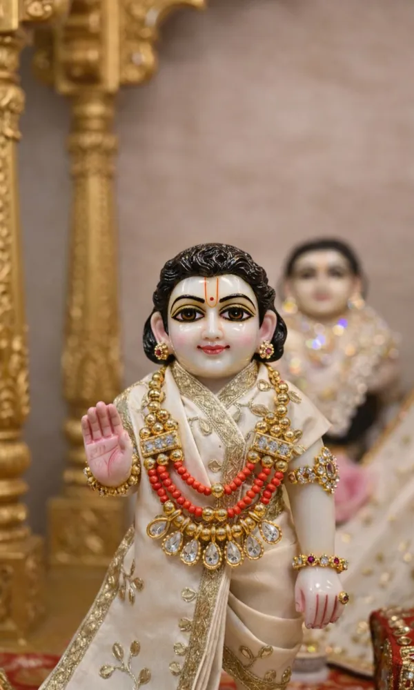 Alankaar_Ratna_Beads_Mala_Laddu_Gopal_Shringar_Mala_For_Laddu_Gopal_Krishna_Idol_Jewellery_Jewellery_For_Krishna_Idol_Laddu_Gopal_Pooja_Jewellery_Janmashtami_Shringar_Necklace_Krishna_Shringar_Necklace_Triple_Layer_Beads_Mala_Beaded_Mala_For_Laddu_Gopal_Bal_Gopal_Jewellery_Puja_Articles
