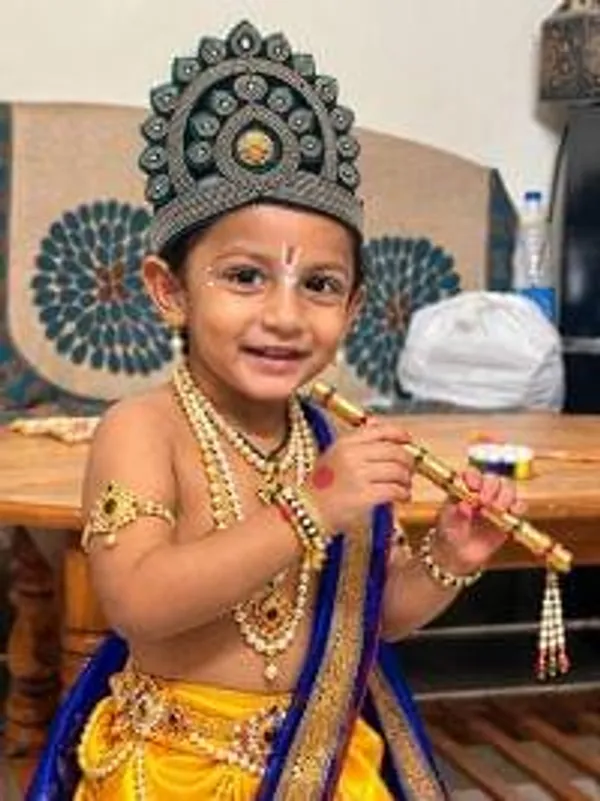 Rudrakanti_Mukut_Designer_Krishna_God_Crown_For_Kids_Teens_Adults_Fancy_Dress_Costume_Accessory_Krishna_Costume_Accessories_Mukut_For_Krishna_Leela_Costume_God_Costume_Accessories_Laddu_Gopal_Mukut_School_Fancy_Dress_Accessories_Stage_Performance_Crown_Pink_12_7_Inch