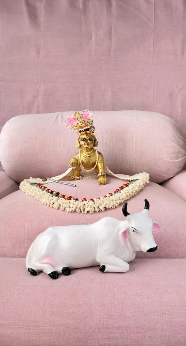 Cow_For_Laddu_Gopal_Pooja_Gau_Mata_Murti_For_Home_Temple_Kamdhenu_Cow_Cow_Statue_Home_Decor_Temple_Decoration_Cow_Statue_For_Krishna_Ji_White_10_Inch