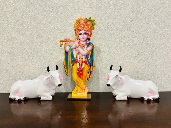 Cow_For_Laddu_Gopal_Pooja_Gau_Mata_Murti_For_Home_Temple_Kamdhenu_Cow_Cow_Statue_Home_Decor_Temple_Decoration_Cow_Statue_For_Krishna_Ji_White_10_Inch
