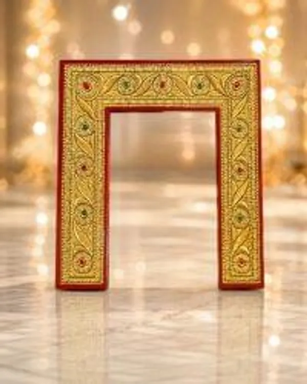 Rajsi_Vaibhav_Pitika_Laddu_Gopal_Pitika_Decorative_Pitika_For_Laddu_Gopal_Krishna_Ji_Pitika_Golden_Shringar_Pitika_Bal_Gopal_Decoration_Accessories_Janmashtami_Decoration_Items_8_5_8_Inch