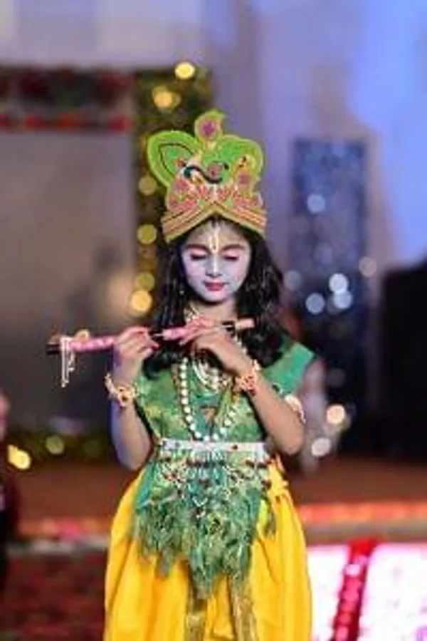 Vallabhi_Mukut_God_Crown_For_Kids_Krishna_Costume_Accessories_Mukut_For_God_Idols_Laddu_Gopal_Mukut_Krishna_Mukut_Jewellery_Accessories_Stage_Performance_Crown_Red_12_7_Inch