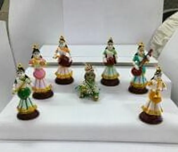 Kirtaniya_Set_Kirtaniya_Set_For_Laddu_Gopal_Musical_Idol_Set_Bhajan_Kirtan_Decoration_Krishna_Kirtaniya_Set_Janmashtami_Decoration_Devotional_Gift_Set_Mandir_Accessories_Musical_Figurine_Set_6_Inch_6_Pcs_Kirtaniya_Set