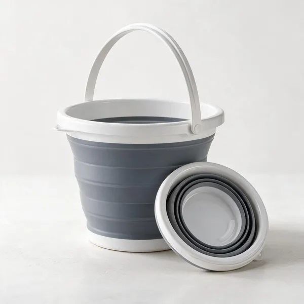 Silicone_Grey_Collapsible_Bucket_With_Handle
