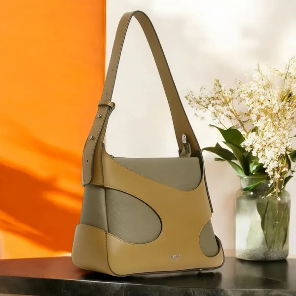 Exotic_Elegance_Texture_Charm_Hand_Bag_For_Women_Khaki