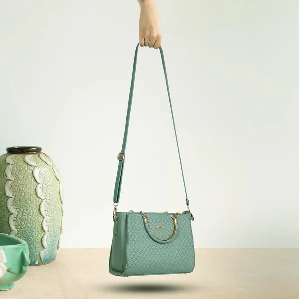 Exotic_Stitching_Quilted_Design_Pattern_Handbag_Brown