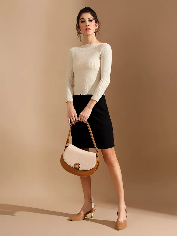 Exotic_Simone_Textured_Saddle_Bag_Tan