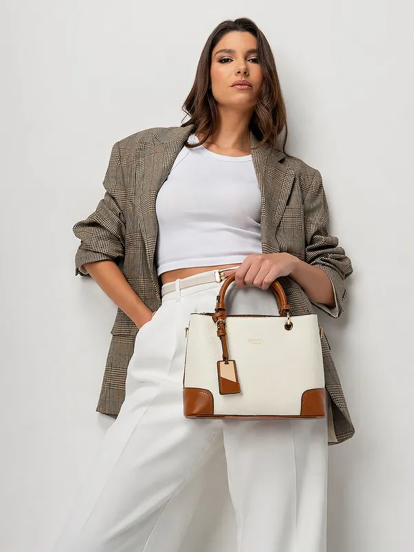 Exotic_Caramel_Edge_Structured_Handbag_White_White