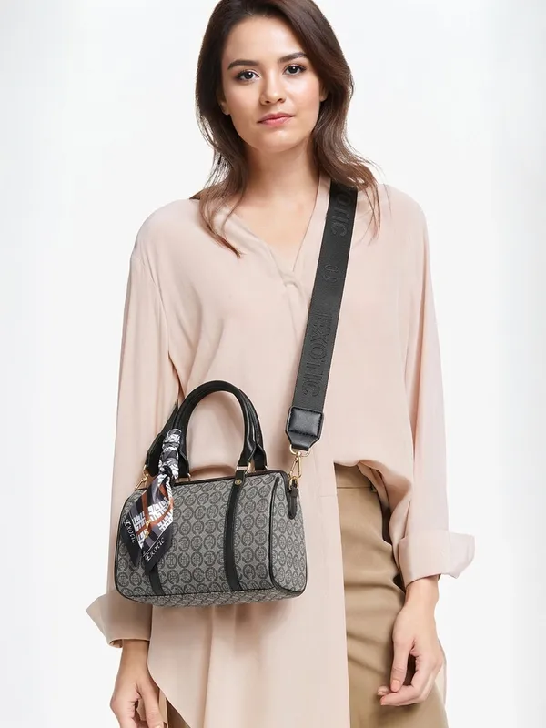 Exotic_Monogram_Pattern_Top_Handheld_Slingbag_Black_Black