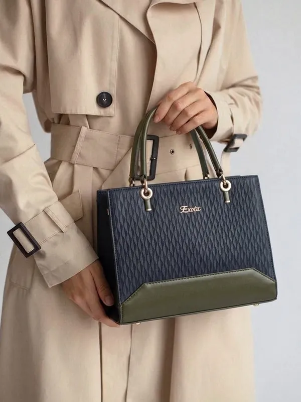 Exotic_Elevate_Your_Stylish_Premium_Handbag_Black_Black