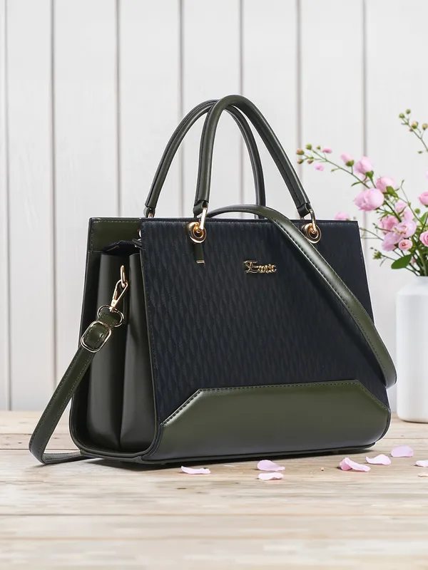 Exotic_Elevate_Your_Stylish_Premium_Handbag_Black_Black