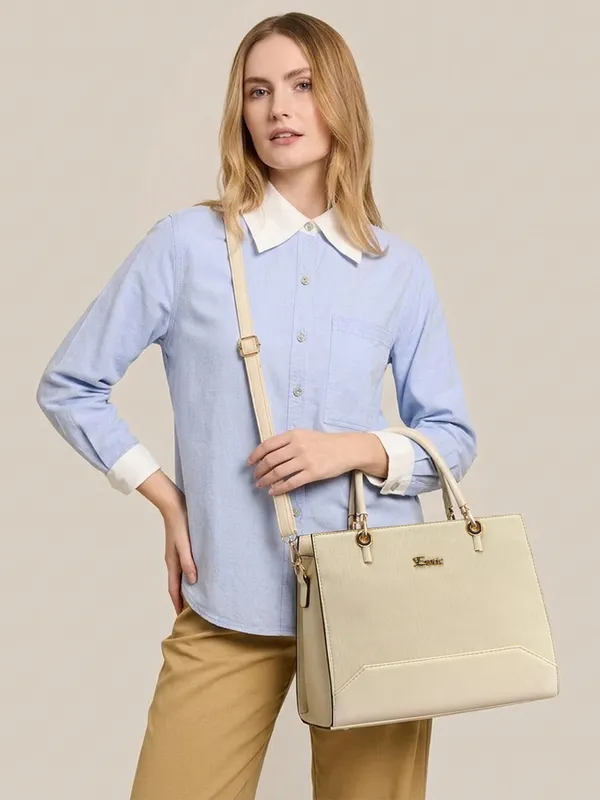 Exotic_Elevate_Your_Stylish_Premium_Handbag_White_White